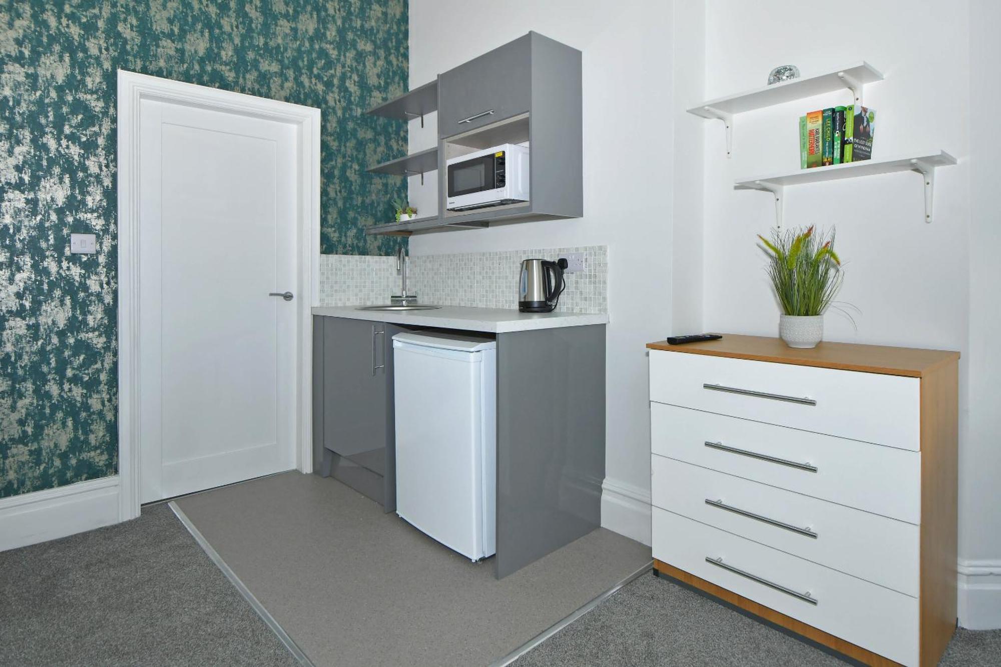 One Battison - Affordable Rooms, Suites & Studios In Stoke On Trent Exterior foto
